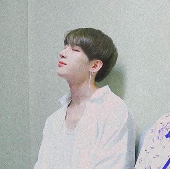 hhsw_1224's tweet photo. 승우 손거울 수량조사!

승우 손거울 수량조사 시작합니당
😊기간 : 7/25~7/31😊
수량조사로 최소수량 확인되면 바로 판매 폼 올라갑니다 신중하게 사실만큼만 폼 작성해주세요!! 
https://t.co/BfkZMhp2Tg
알티부탁드려용❤️

#한승우 #한승우손거울 #한승우굿즈 #프듀한승우 #손거울수량조사 https://t.co/R3A4JgvNV2
