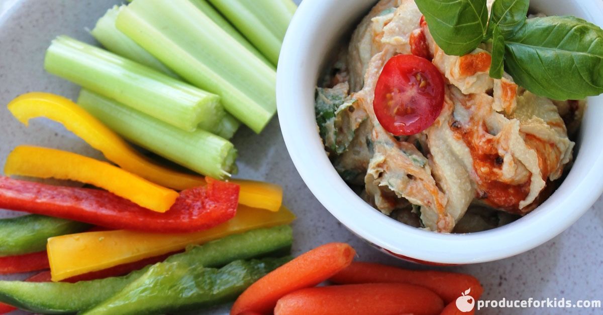 Healthyfamprj's tweet image. Hummus is a delicious and nutritious snack for both kids and adults! Your kids will especially love our Tomato Basil Hummus recipe because it tastes just like pizza. 🍕😋 Serve with baked pita or raw veggies! Recipe here: buff.ly/2FxhsWo