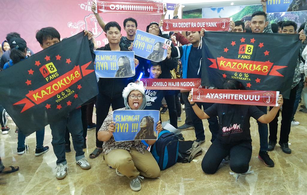 kazoku48_'s tweet photo. Letskuy JOIN KAZOKU48 YOGYAKARTA 
Fanbase kecil dari selatan kota Yogyakarta, tepatnya dari kota Bantul yang terbentuk pada 2016.

Jangan malu², skuy join WA Grup,  bisa WA: 0819-0471-2333 or DM

Mari kita ramaikan kembali peridolan di kota ini.💪
[BASE IN BANTUL] https://t.co/AFS5HZygcE