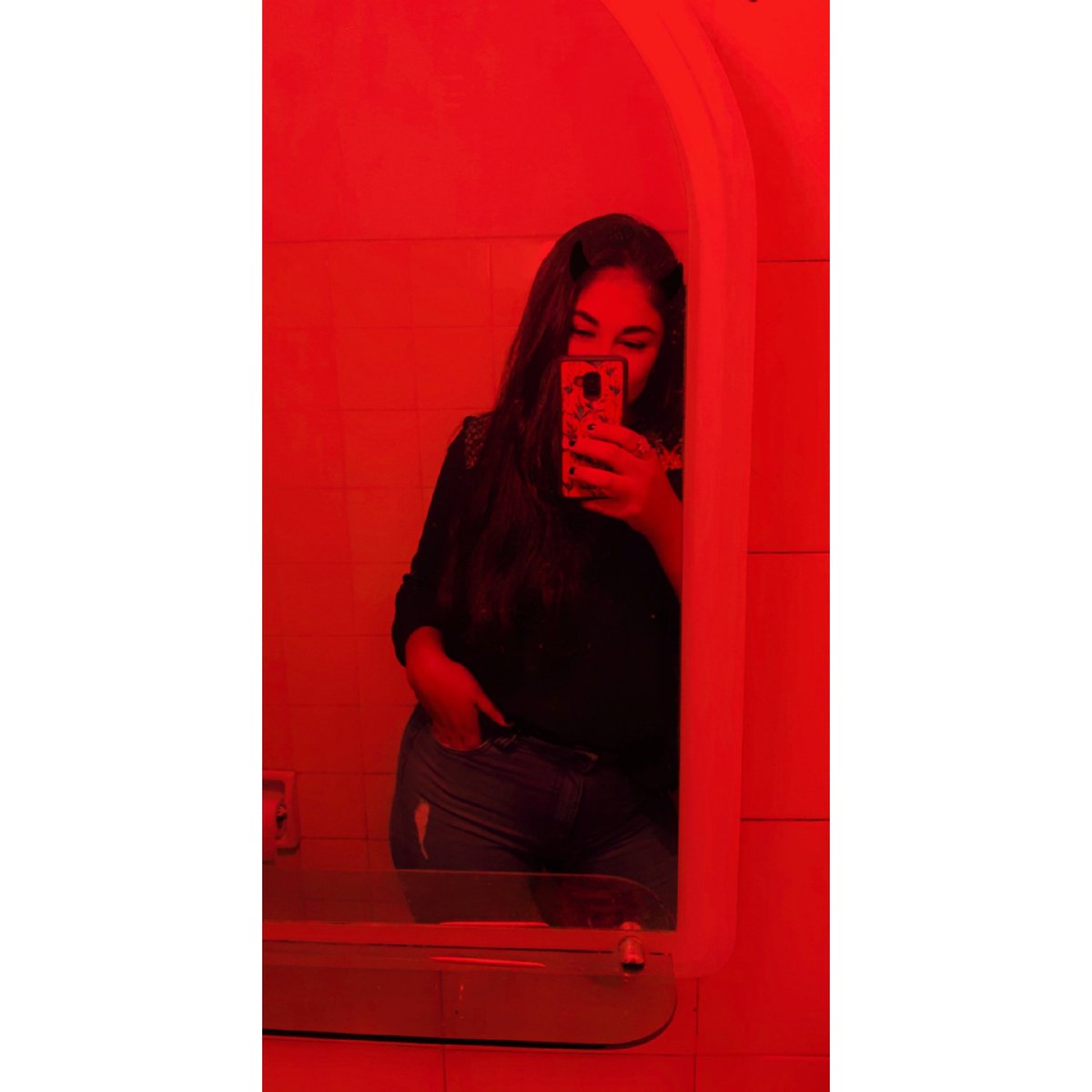 fan_juli's tweet photo. 😈 https://t.co/Y8ya0y9aKS