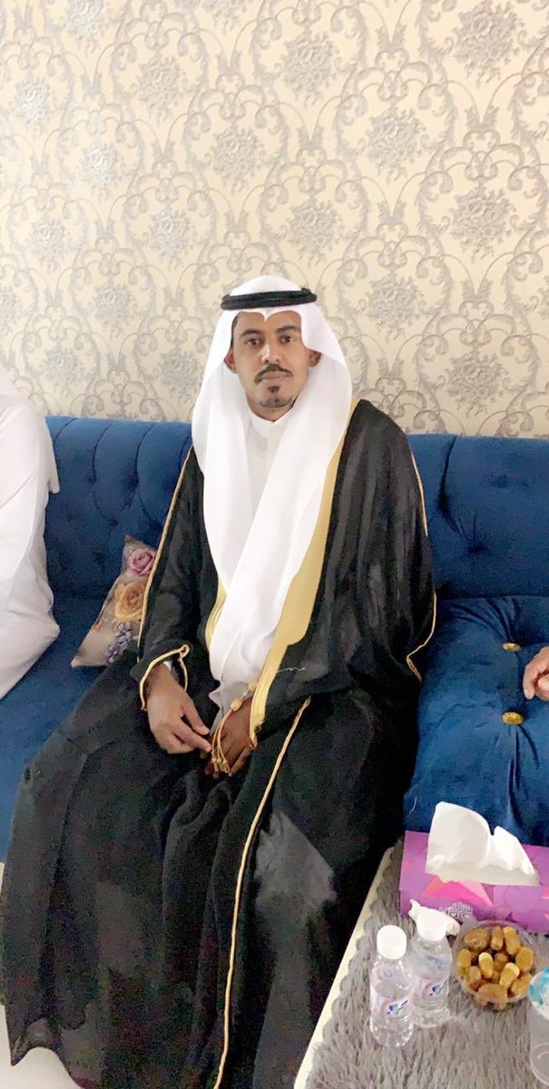 alkhwaldhnews's tweet photo. ✨ تهنئة ✨

نبارك للوكيل رقيب / ناصر احمد علي الخالدي 
عقد قرانه الذي تم في مساء اليوم الخميس
اللهم بارك لهما واجمع بينهما على خير نسأل الله لهما التوفيق .

💐  الف مبروك 💐 https://t.co/Ax0Fs9vjgG