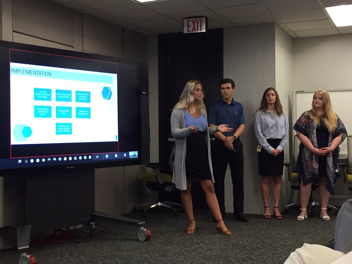 daniharmon8's tweet photo. Intern presentations are well underway!  #KochInternInnovationChallenge #NationalInternDay #KochInterns #LifeAtKoch @KochCollege https://t.co/P54Z2RR9h7