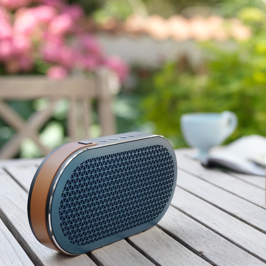 DALIspeakersUK's tweet photo. Take advantage of this scorching weather and listen to your favourite tunes out in the sunshine on the DALI KATCH!

#dalispeakers #dalikatch #hottestdayoftheyear #hottestdayonrecord https://t.co/abW9Q4NJGZ