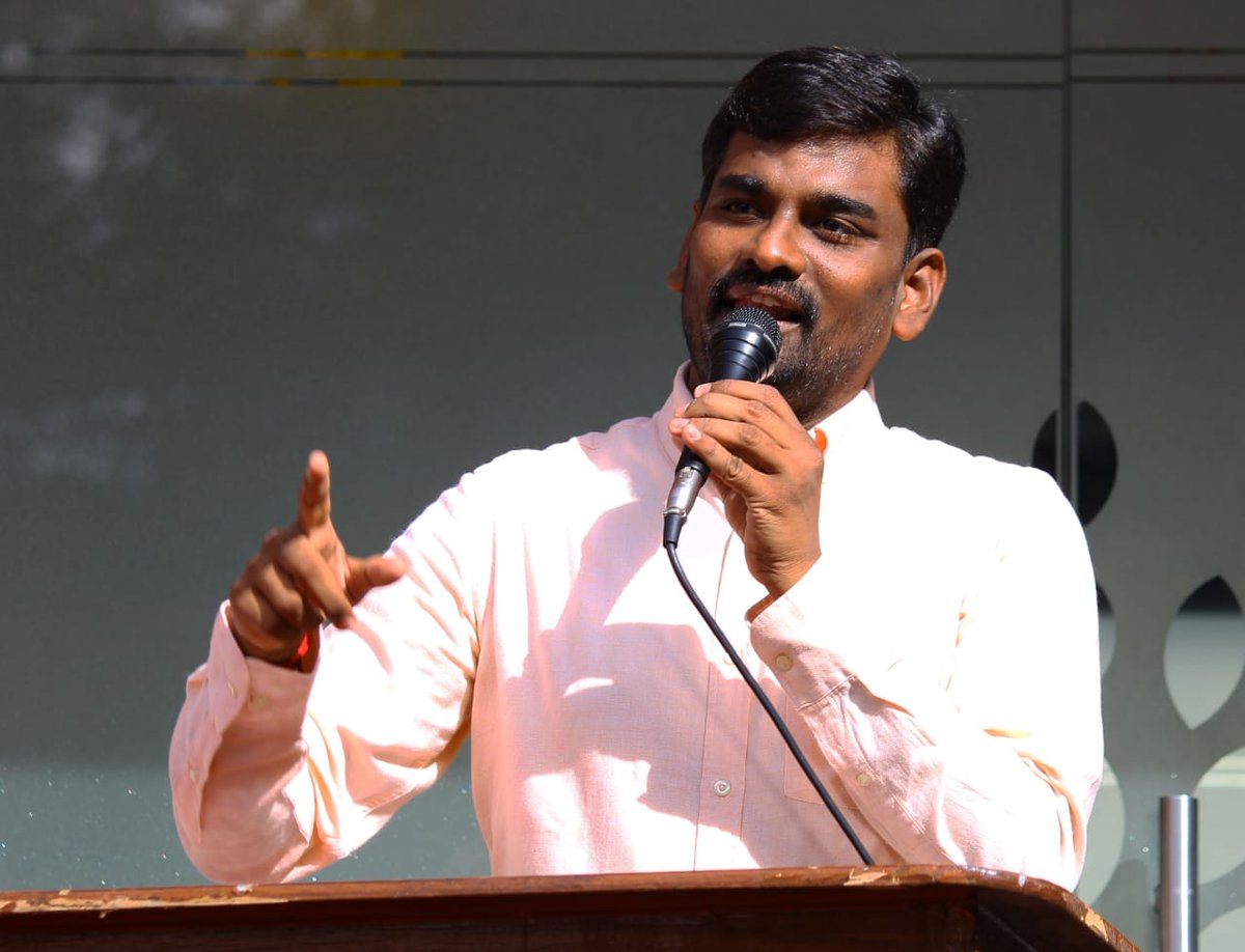 dsramu's tweet photo. Campaigned on #OneBucketChallenge at Sanskriti School,Kothapet. We Pledge - We #SaveWater. Now it's your turn, Come n participate in #OneBucketChallenge. One Bucket for One Day
@Samanthaprabhu2 https://t.co/YJm2UOPd4A