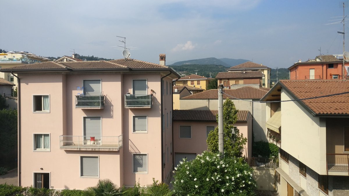 savicecil's tweet photo. #windowview #Garda https://t.co/8aurcEszNa