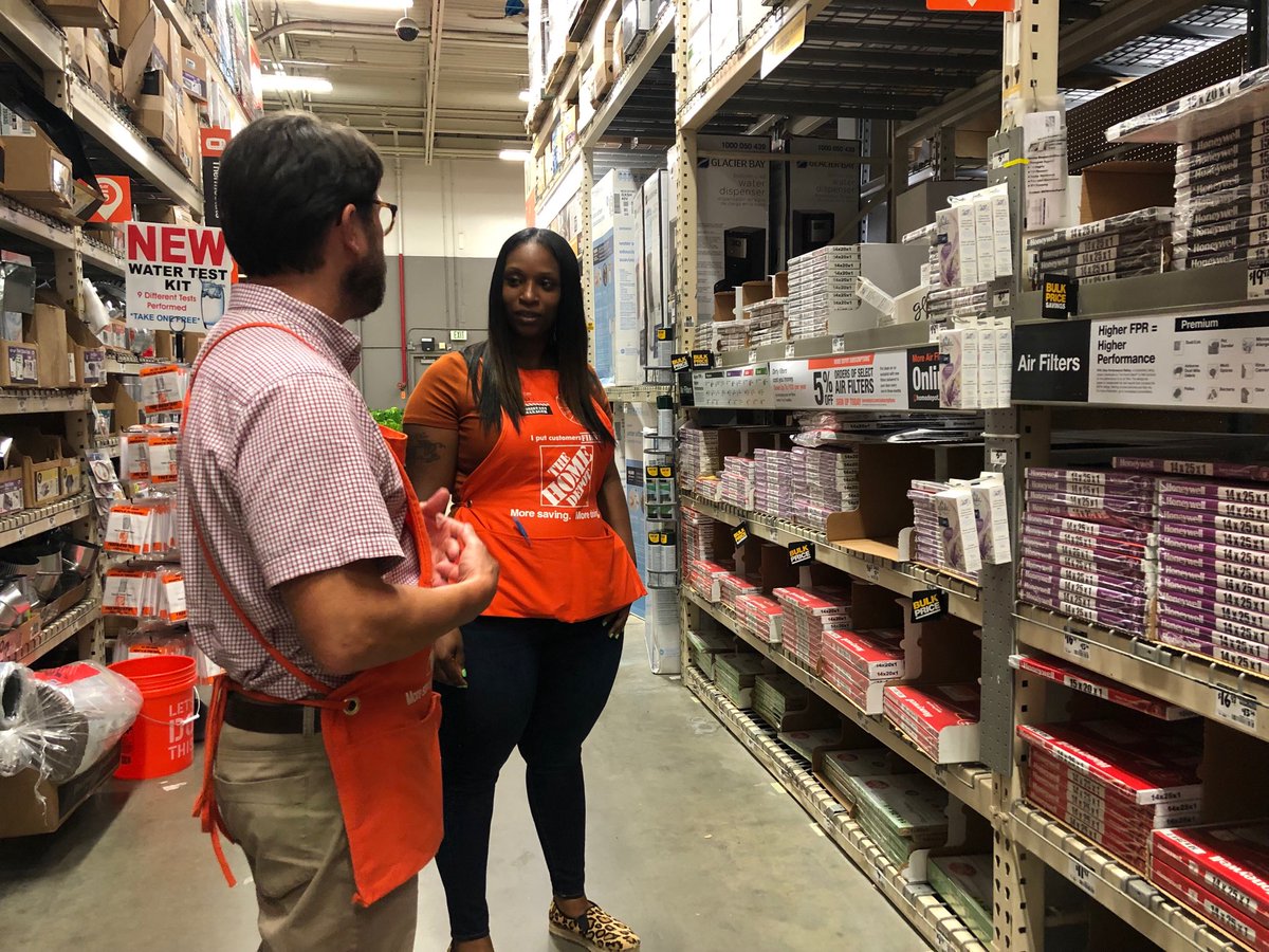 Pete and Lena killing it on the HVAC role play! ⁦<a href="/TOMpwatts/">P Watts</a>⁩ ⁦<a href="/dennison_bryan/">Bryan Dennison</a>⁩