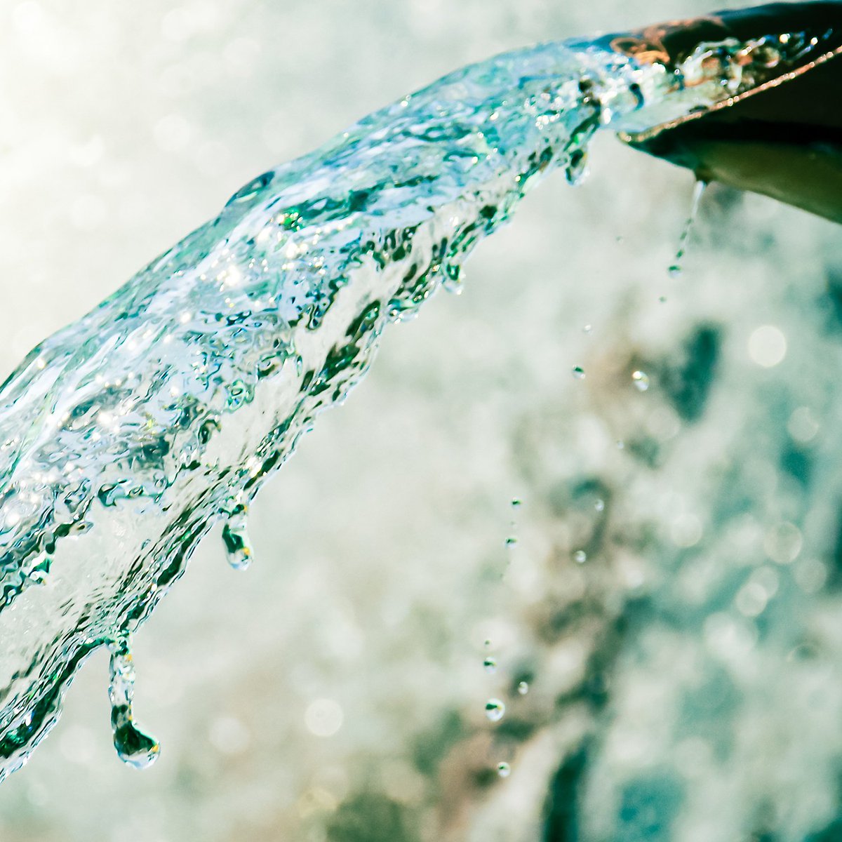 wearecleanH20's tweet photo. Did you know: 80% of the world’s population gets their water from public facilities #WaterConsumption #WaterWars https://t.co/3NjsuNmgTQ