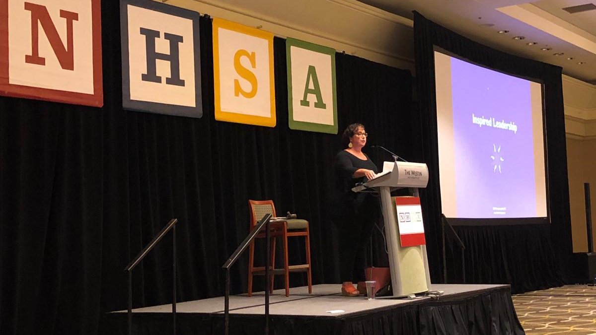 NatlHeadStart's tweet photo. Everyone can make the choice to brighten up their life—and to brighten up their world. We are wrapping #MDA19 up with advice from Erin Ramsey on how #HeadStart leaders can inspire their team to continue making a difference in the lives of vulnerable children and families. https://t.co/iDDE90HV3F