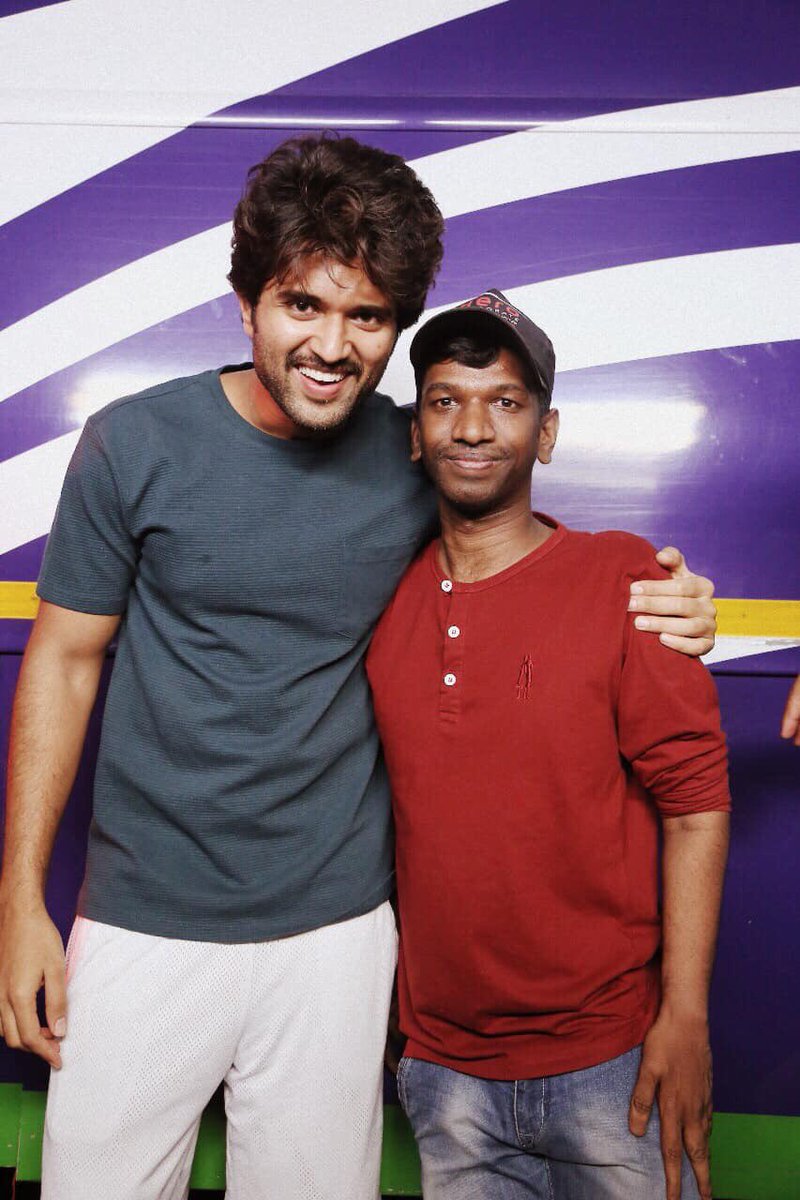 saikarthikhero's tweet photo. #DearComrade releasing tomorrow all the best to @TheDeverakonda annayya and to whole team
@bharatkamma Sir all the best πππ
#DearComradeOnJuly26
#DearComradeTomorrow https://t.co/YWQJKfg9OG