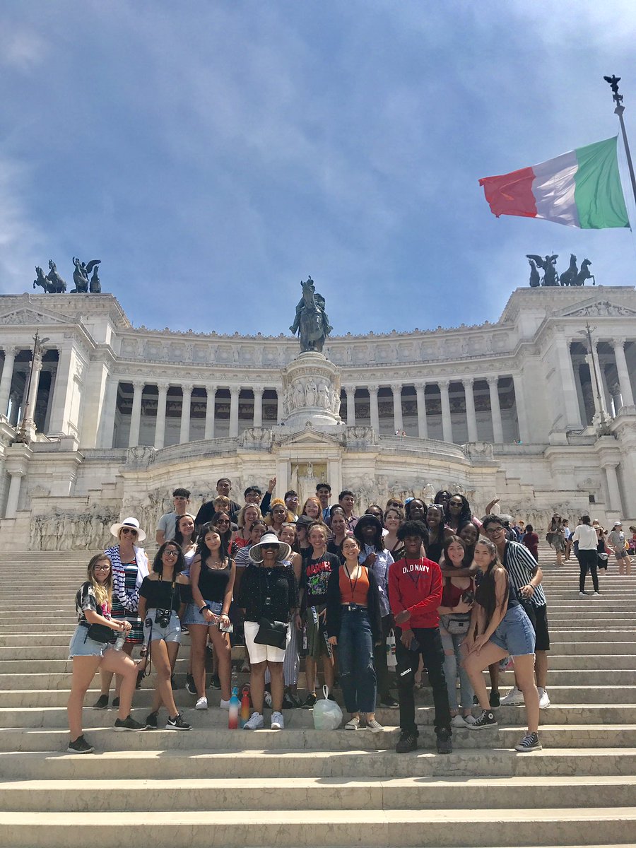 MsGreeneEdu's tweet photo. Traveling with students and parents is such an incredible blessing. In just 10 days these kids have grown so much and it is such an honor to be a part of this experience with them. #eftours #byarsmeetsworld https://t.co/FYs0rAkUbL