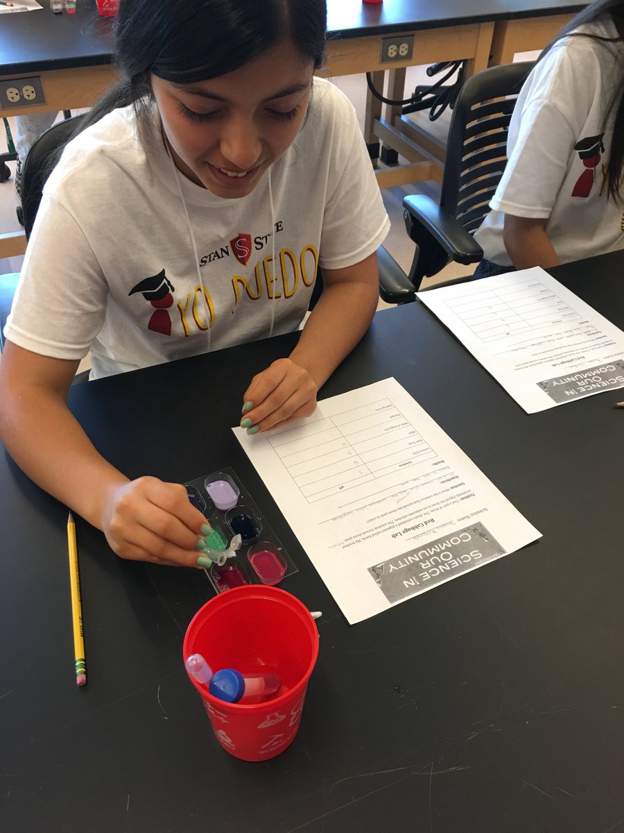 ScienceInOurCo1's tweet photo. Students from the Yo Puedo Conference learn about #STEM careers and did pH Lab with the STEM Ambassadors. #StanState #Stanservicelearning #StanSTEMAmbassadors https://t.co/nYdBd14gL4