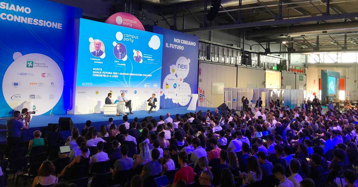 illimitybank's tweet photo. Il futuro dei giovani innovatori italiani sul main stage di @campuspartyIT: ne parlano i CEO di #illimitybank e @Edenred_Italia. #CPHACK #CPIT3 https://t.co/IvXsoDREwy