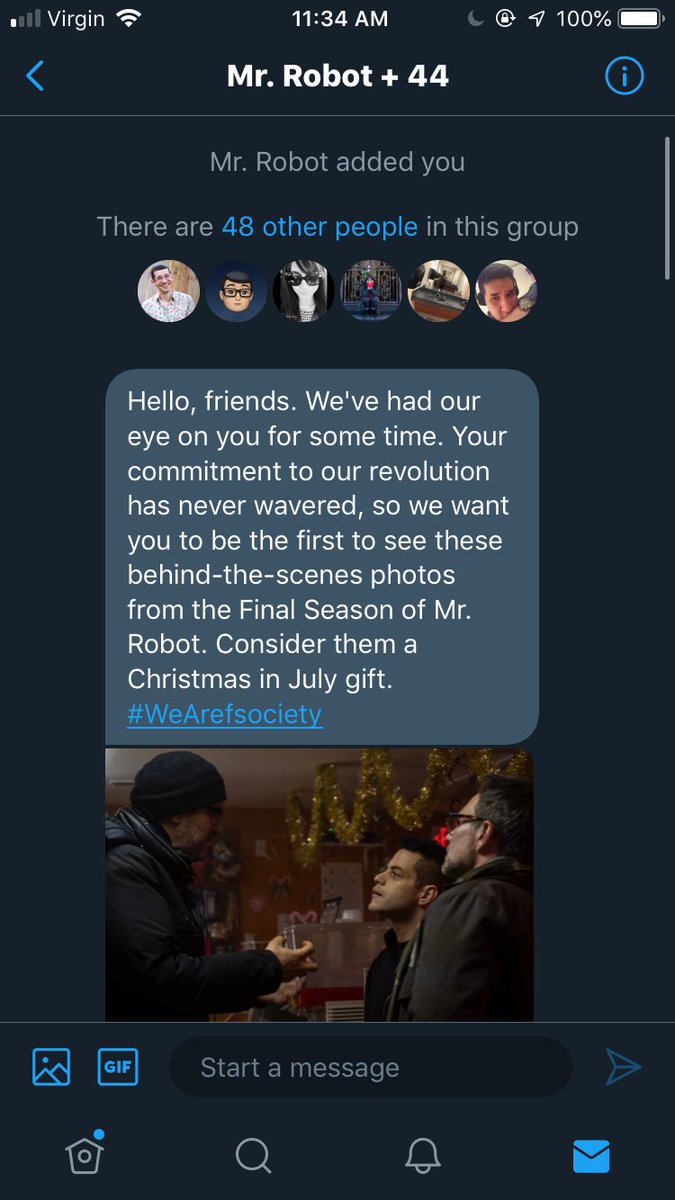 sieyoul8r's tweet photo. love waking up to a group chat w mr robot 😩 https://t.co/6DxlO2Sih2