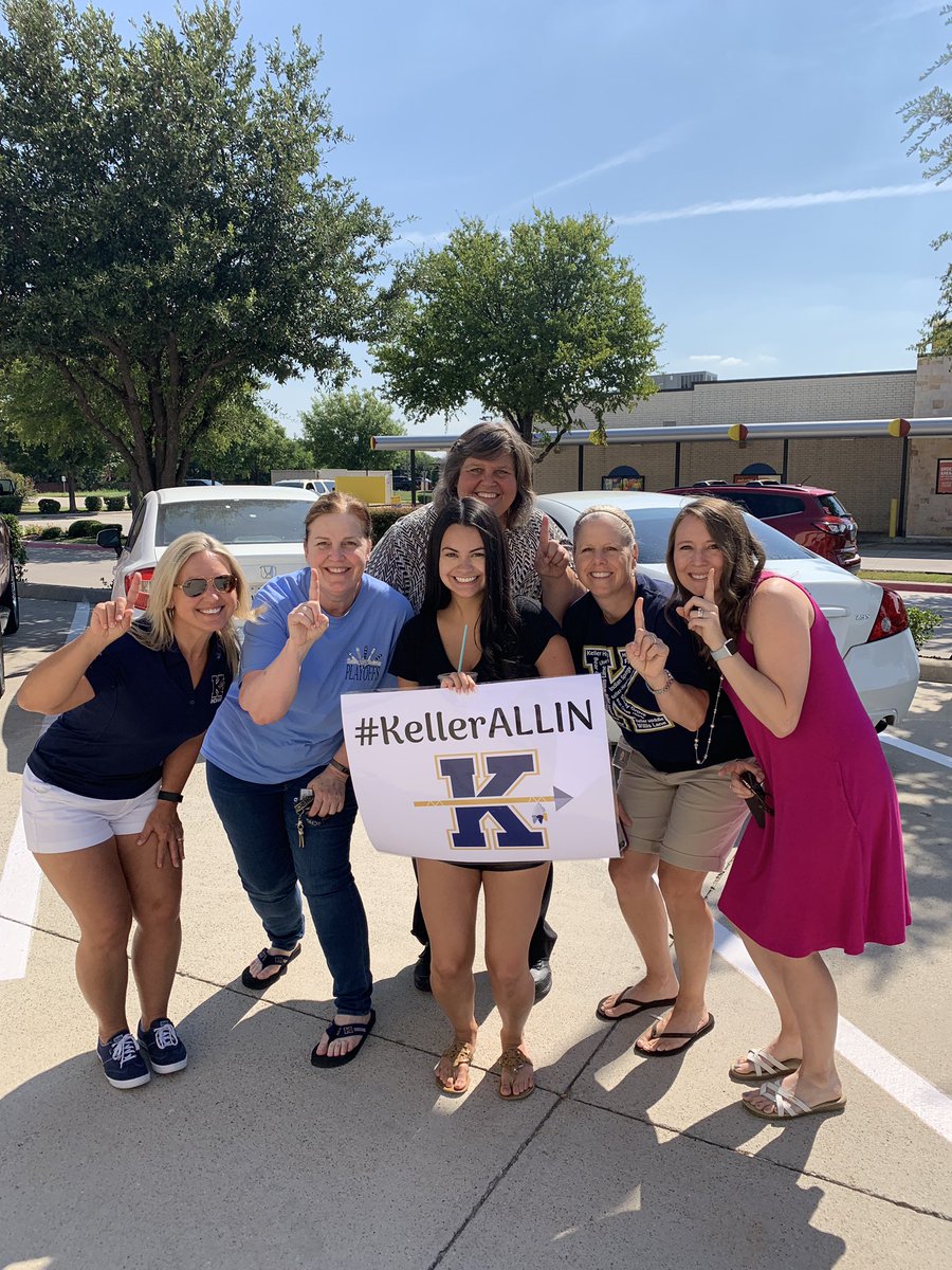 Goodwin_KHS's tweet photo. #KHSAmazingRace2019 #KellerALLIN @KHSIndianNation  Keller high student! Thank you Mercedes! https://t.co/5QOCJGKod2