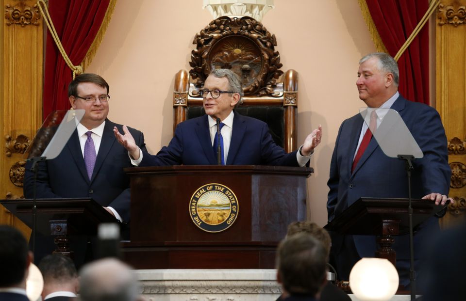 ToddBook's tweet photo. In this @OSBA #WeeklyLegislativeReport, we continue our efforts to reverse a tax increase for #Ohio lawyers. Plus, other #Budget provisions that we're keeping our eyes on. It's all here: https://t.co/RNF8bmrXwc 
#YourAdvocate https://t.co/E9GJDjZjP4