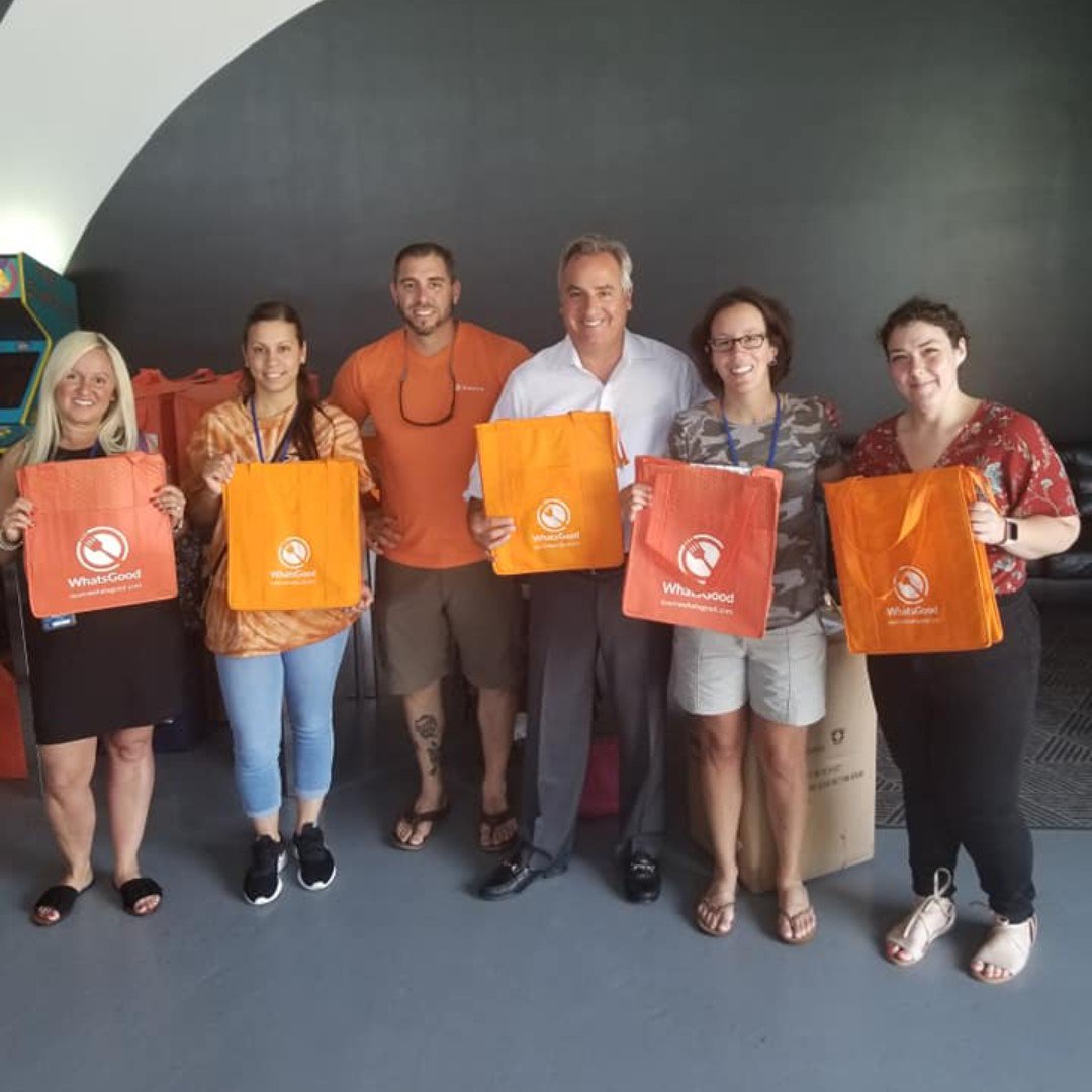 PeopleInc_FR's tweet photo. Our partnership with @SourceWhatsGood is bringing fresh, locally produced food to our community and homes! We are now organizing cooking classes teaching proper preparation to ensure folks enjoy it to the fullest. Stay tuned. More to come! #peoplewithapurpose https://t.co/LlXViNWyL4