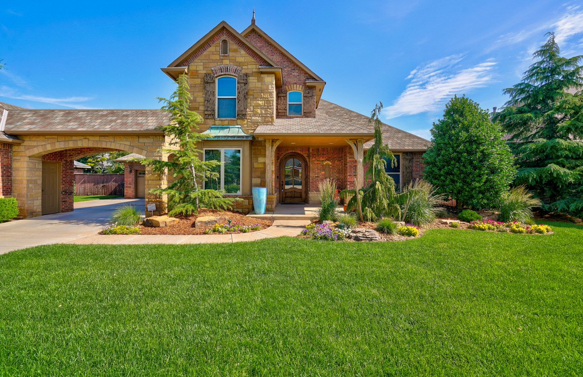 Downtown Edmond tweet media