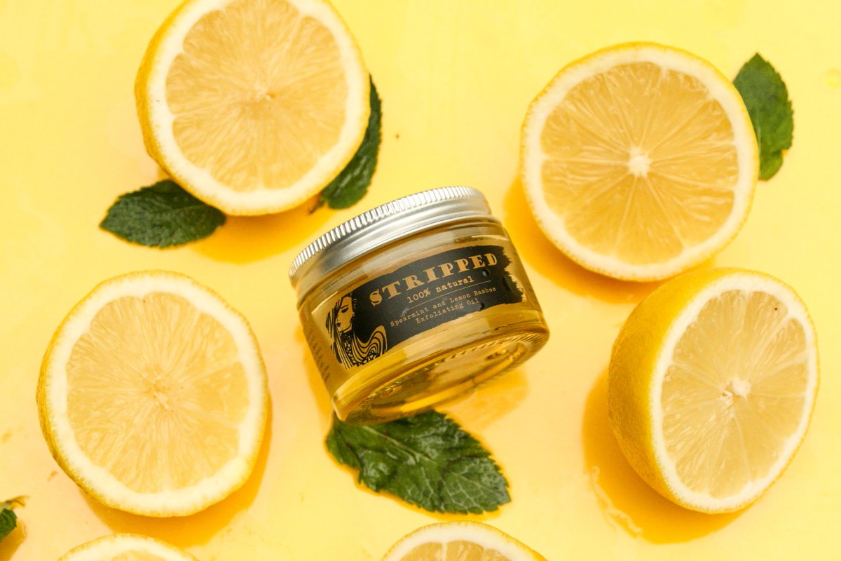 Did you remember to exfoliate this week? 

Clear away all the sunshine grime using our Spearmint and Lemon Exfoliating Oil, with finely ground bamboo powder ☀️