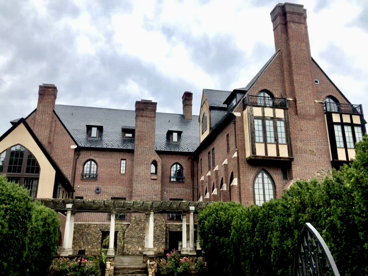 unboxedtech's tweet photo. Check out some highlights from our first ever Advisory Board! @DoverHallEstate was a beautiful setting to talk about our 2️⃣0️⃣2️⃣0️⃣ road map with some of our valued clients from across the country. Exciting things ahead at Unboxed! https://t.co/IkuloyN0kX