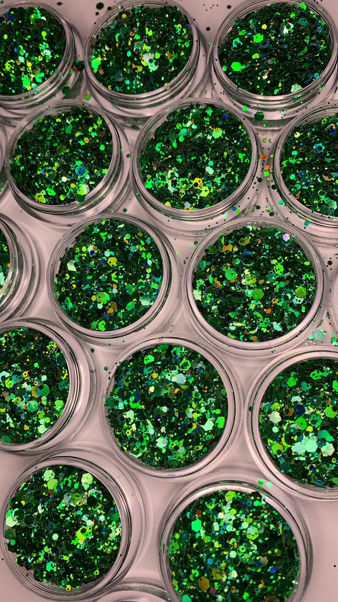 prettyweirdco's tweet photo. ABDUCT ME! 👽
A bright green holographic glitter!
Our fellow weirdos will be able to spot you right away! 👀
•
https://t.co/iLLc6y57Ql https://t.co/el8iz3181C