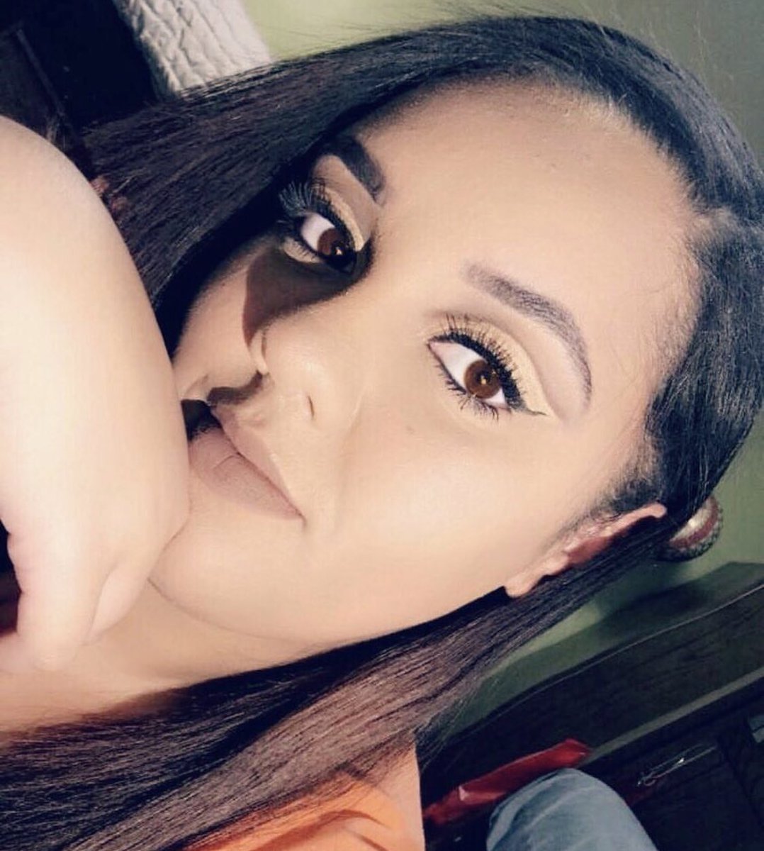 CierraKobiAnn_'s tweet photo. 2016, 2017, and 2019 😳
My cut crease growth makes me cringe, but also makes me proud. I didn’t get into makeup until my freshman year of college, but I def have come a long way.
Show us how you #GLAMMEDup for a chance to win an Ulta giftcard 🤑
#GLOWwithGLAM 🌞🔥 https://t.co/QTtOyRv0sO
