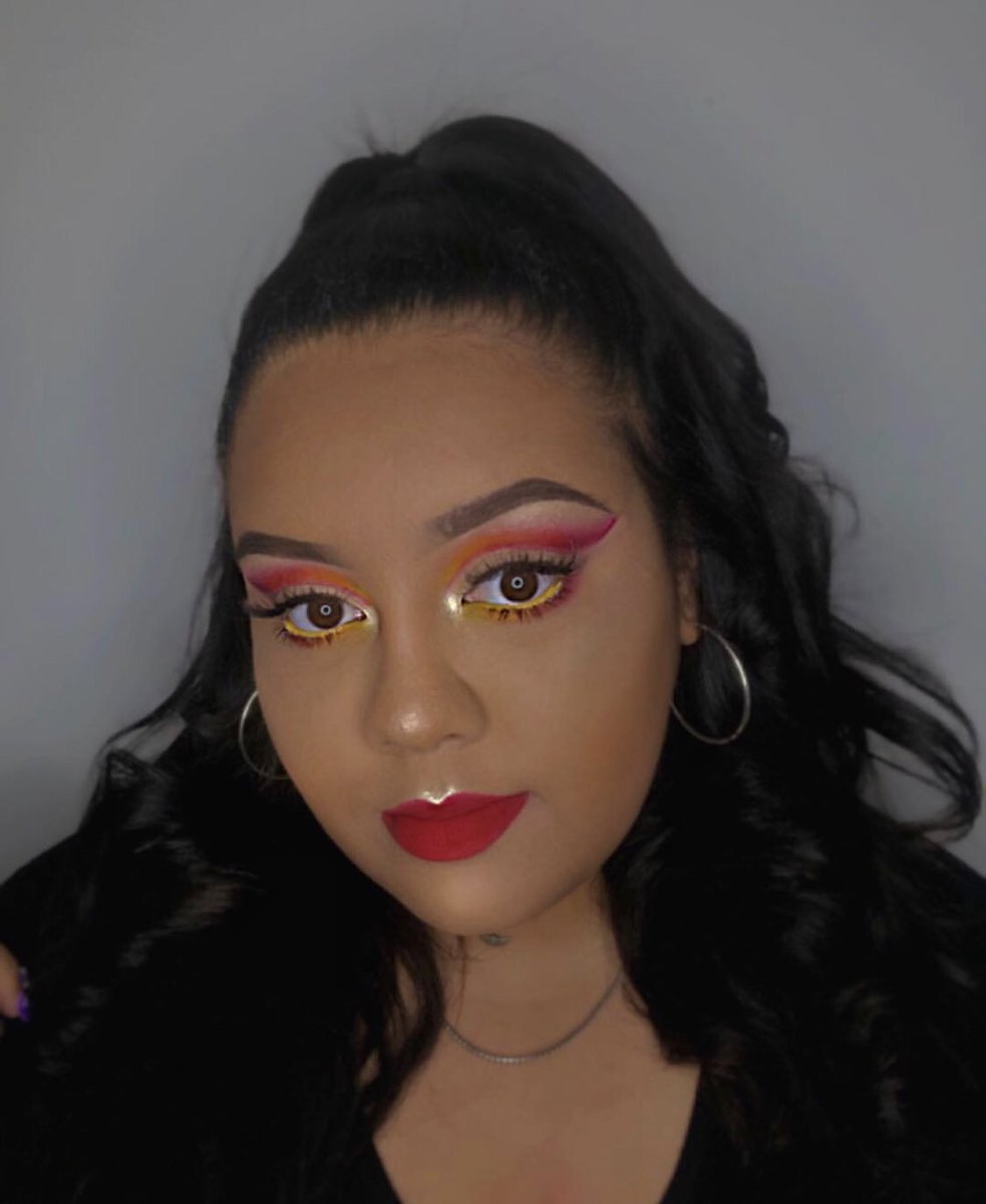 CierraKobiAnn_'s tweet photo. 2016, 2017, and 2019 😳
My cut crease growth makes me cringe, but also makes me proud. I didn’t get into makeup until my freshman year of college, but I def have come a long way.
Show us how you #GLAMMEDup for a chance to win an Ulta giftcard 🤑
#GLOWwithGLAM 🌞🔥 https://t.co/QTtOyRv0sO