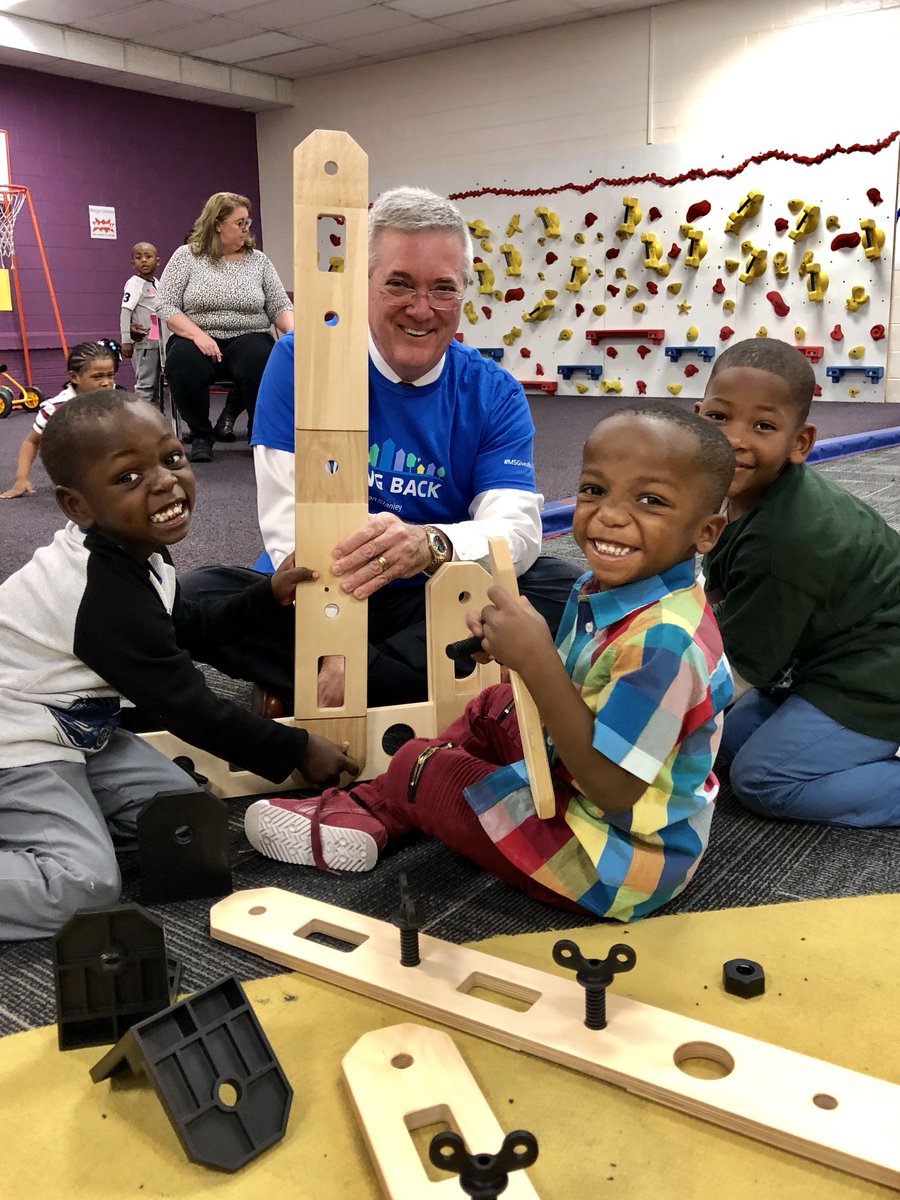 "Rigamajig has complemented the children's #STEM learning. They love playing, creating, building - alone &amp; collaboratively. They share their excitement with their parents." -Catherine Pittman Smith, Foundations Early Learning Center #grant via <a href="/MorganStanley/">Morgan Stanley</a> <a href="/kaboom/">KABOOM!</a> #playmatters