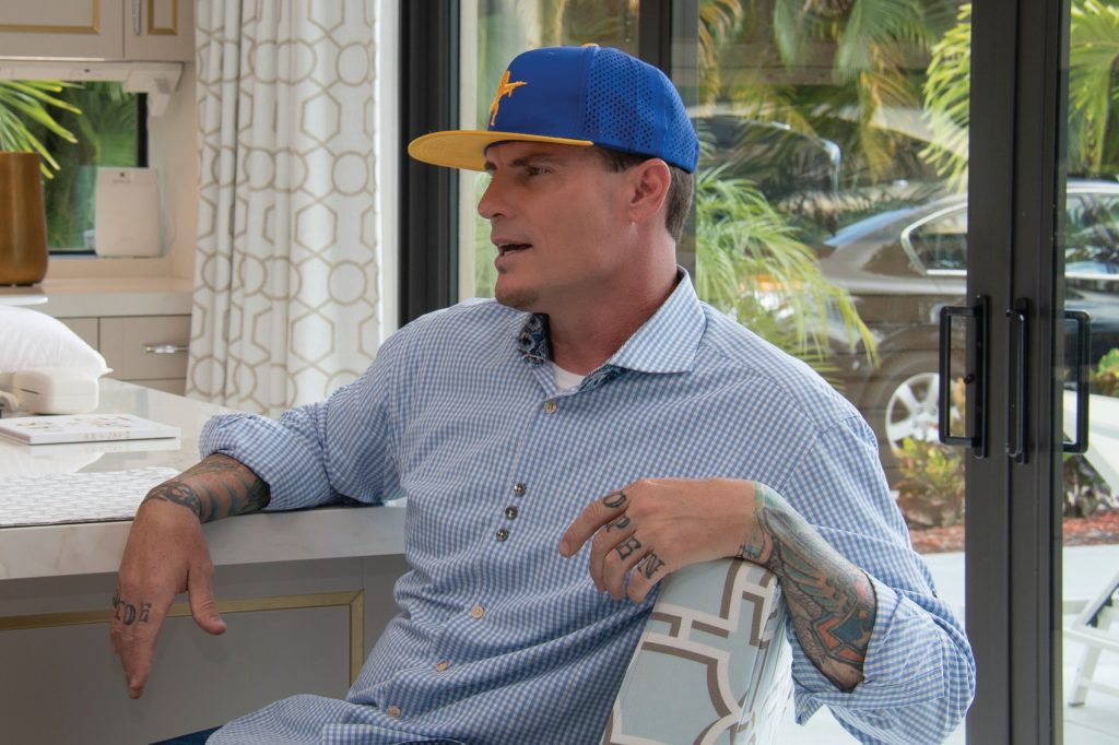 AlmostHomeFL's tweet photo. Nice, nice baby.
#RobVanWinkle marks his ninth season of #flippinghouses on ‘The Vanilla Ice Project.’
.
https://t.co/1e6NuHn1OQ
@AlmostHomeFL #FloridaRealEstate #Home #WestPalmBeach #Fl #Florida #investmentproperty https://t.co/aW2dxFUlif