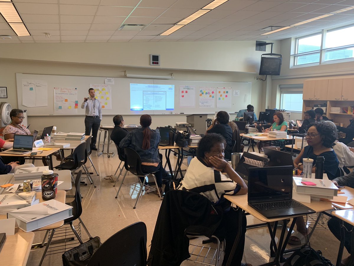 Want to know what @Detroitk12 HS ELA Ts are up to this summer? Learning about our brand new highly aligned instructional materials and literacy best practices! @leadingeds @BensonDetroit @2wardmydestiny