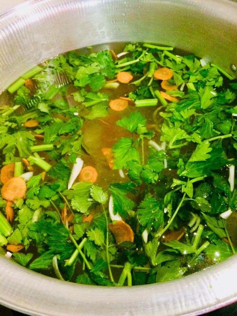 Mookinoodles's tweet photo. And so began the epic broth making marathon. A mere 4 hours of simmering later and we are ready for tomorrow’s ramen bowl. Pork belly again. As requested by you. https://t.co/Oox43QxVHT