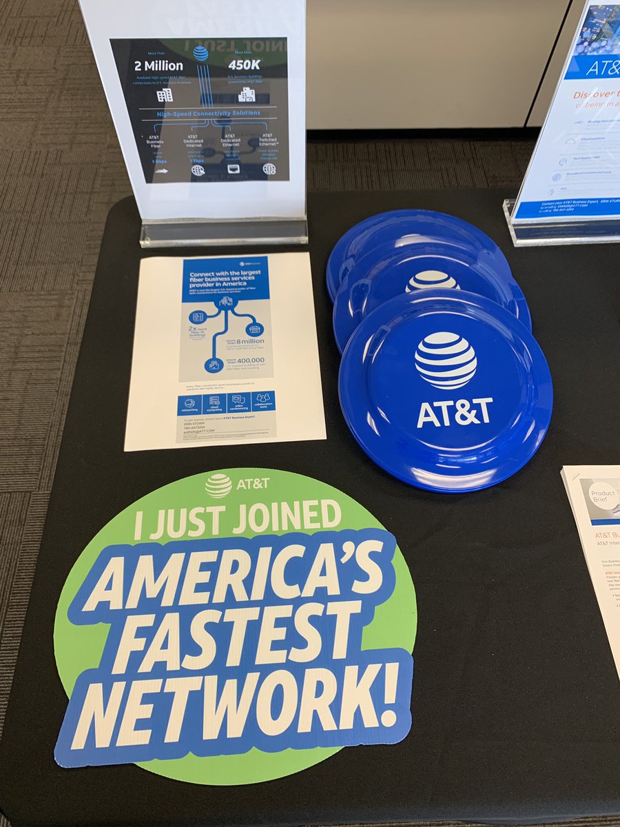 Keys2Life_'s tweet photo. Small Business Appreciation Day at the local #ATT store in #keywest. 

BOGO phones for Businesses 
AT&amp;T Business Fiber Internet 
@jrluna11 @KatrinaS_Biz @efrenfavela @thecarlosgiron @Mr_Ely_Gonzalez https://t.co/iiU5MTmIsB