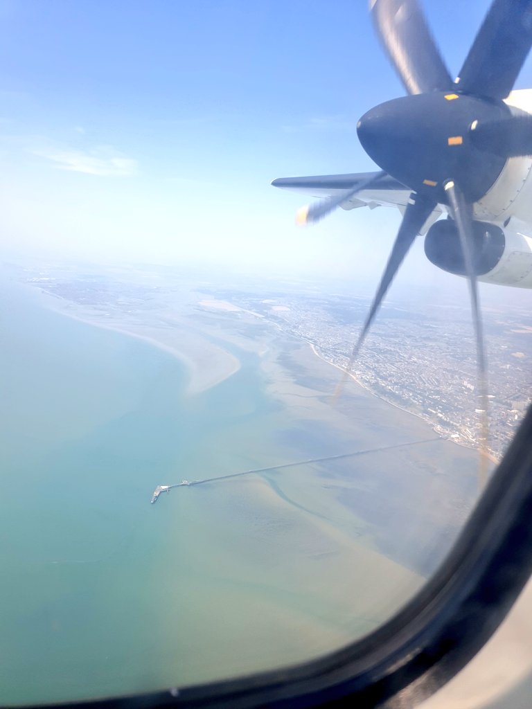 Flight from @SouthendAirport to @AeroportdeCaen... What a view on this HOT day! #SouthendtoCaen #wheretonext #closerthanyouthink