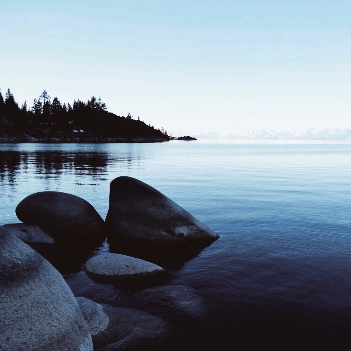 wildbluegetaway's tweet photo. L A K E  T A H O E • Keep Tahoe (wild) blue ⛰🛶 https://t.co/emI0k9nkjB