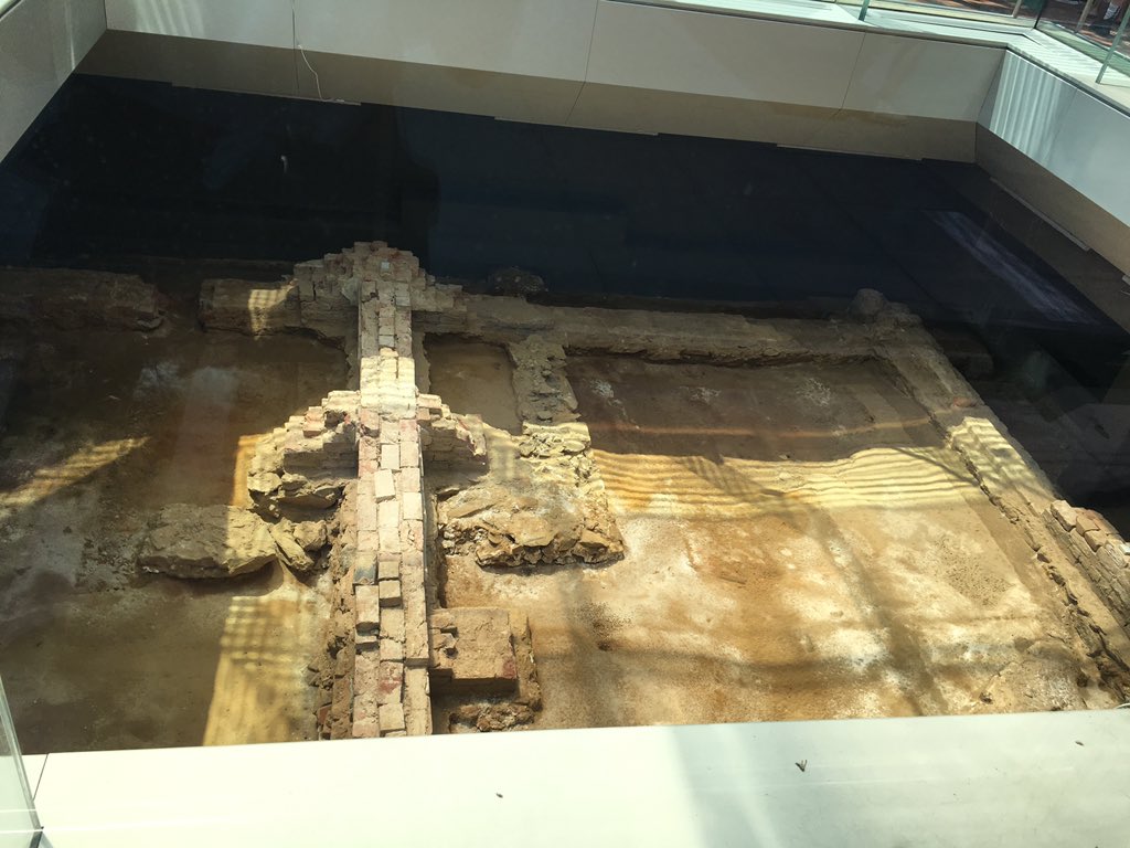 mypoetryandmore's tweet photo. As the piece of the slaved house remains up to this day #projectwrite
@ProjectWriteNPS https://t.co/49QHYVFXAV