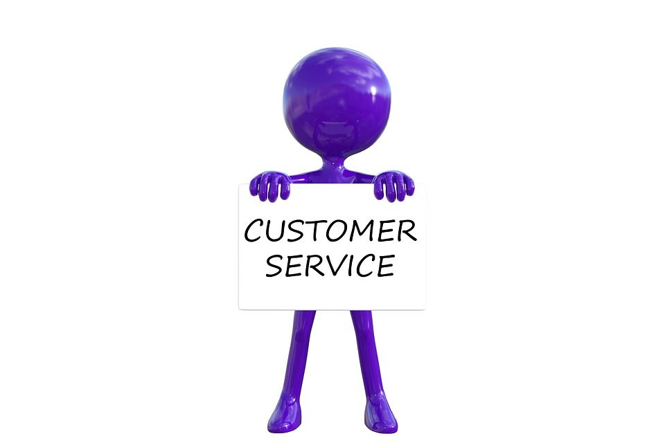 SM_Impact's tweet photo. Social media customer service becomes more important if  your target audience is under 40, says Kristen Herhold, Senior Content Developer for @clutch_co. https://t.co/lpFV0vXFfm #CustomerService https://t.co/LSR0ine01Q