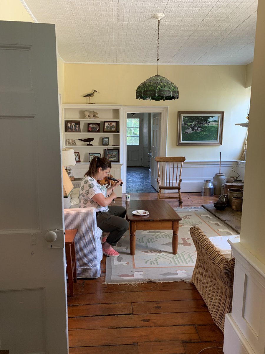 Jessica Linnebach practices Chaconne whenever she gets the chance - even during breakfast.  Hear it Saturday, July 27 at the <a href="/bonisteelstudio/">Roy Bonisteel Studio/Old Church Theatre</a> Old Church Theatre, 7:30pm. #pec #trenton #quintewest #belleville #festival #livemusic classicalunbound.com
