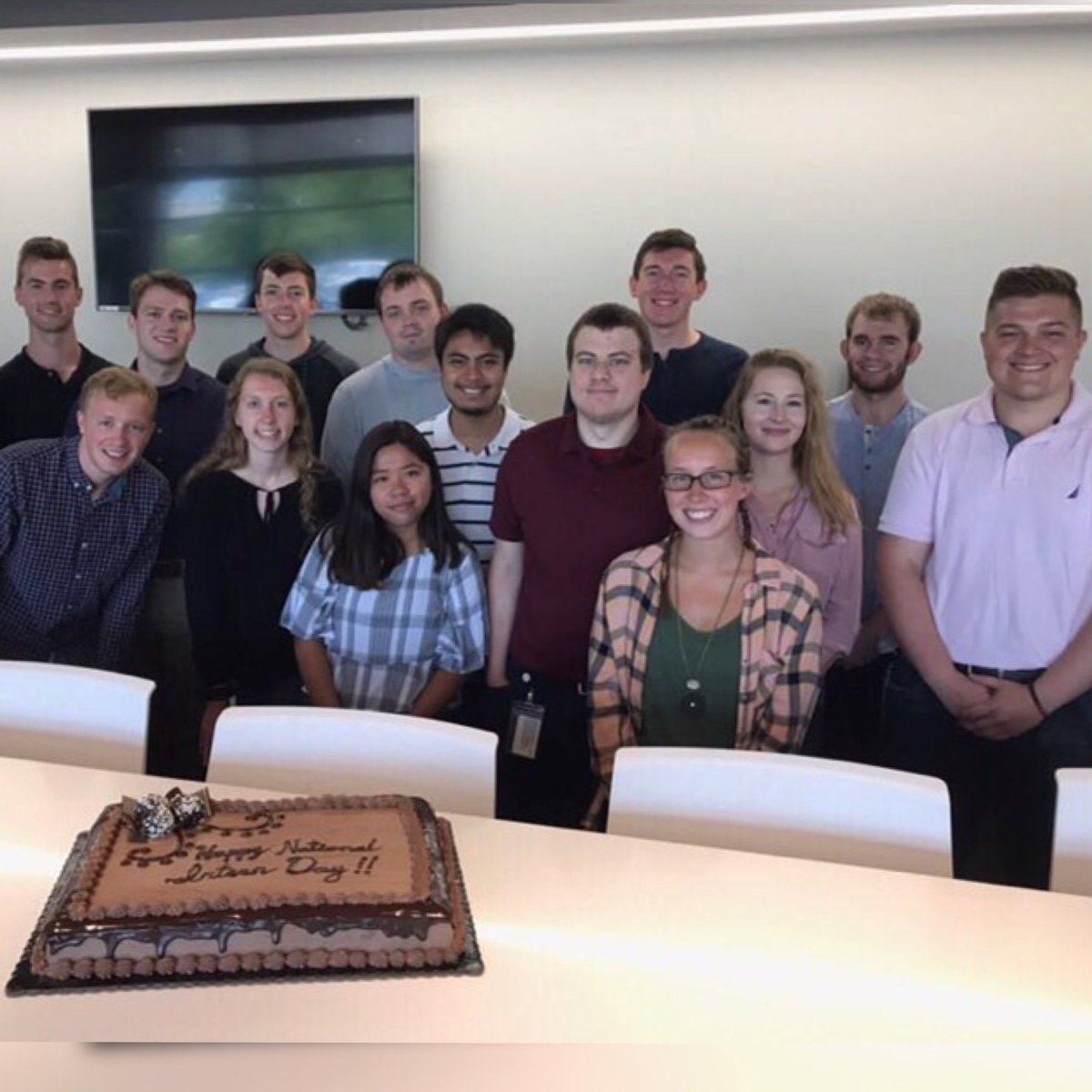PPDCareers's tweet photo. Happy National Intern Day to the interns @PPDCRO! We appreciate the dedication and fun you bring to PPD, and today we celebrate you! 🎉🎉🎉 Pictured are our fantastic summer 2019 interns based across the U.S. #ppdcareers #nationalinternday #ppdinterns https://t.co/V5OMqLsAU7