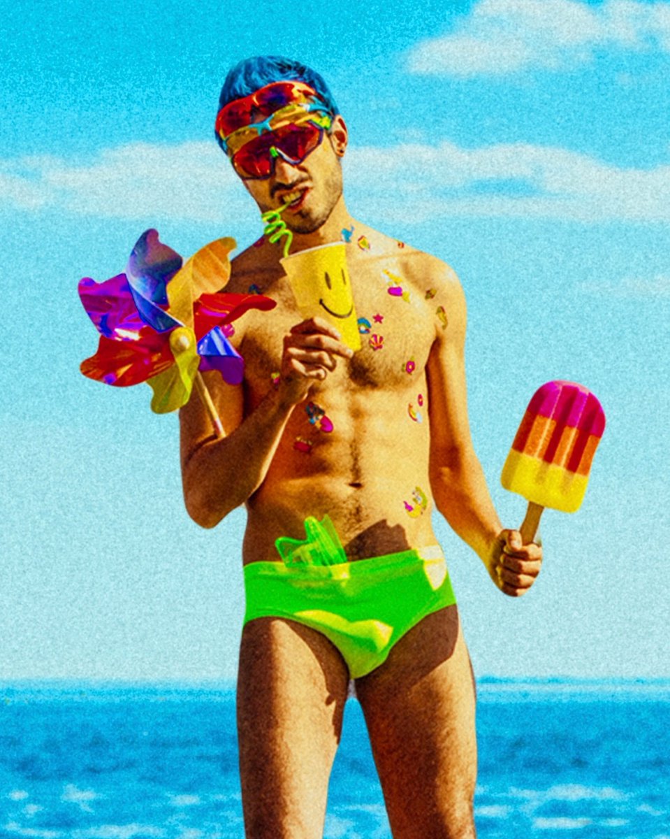 JadeHassoune's tweet image. omg omg omg my new single comes out tomorrow!!! I am about to drop the cover art in an hour or two. But for now. Here is another teaser :P What do you think :D Please pre-save my track by clicking here: ffm.to/tothenext
Aiiiiiii #ToTheNext is OUT in 1 DAY!!!! 
xoxo #J4DE