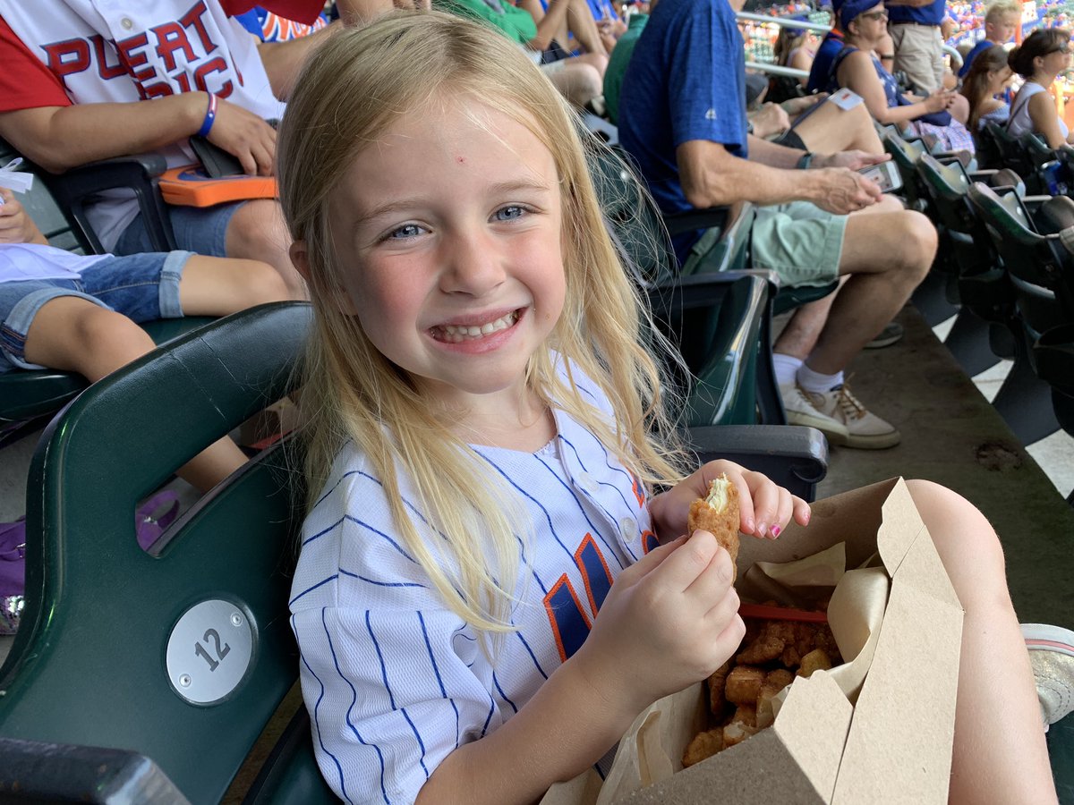 TimKelchner's tweet photo. Only thing better than day baseball? Day baseball with #AmeliaRose #LGM https://t.co/1XjWc6WS3v