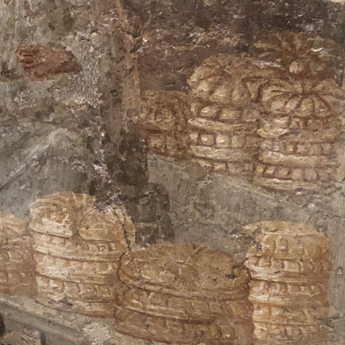 Absolutely delighted to finally see the famous bread fresco from the House of the Baker, #Pompeii. Believed to show the free distribution of bread ahead of political elections rather than a bread “seller” as such.
Either way, it’s magnificent #LastSupperinPompeii #Bread