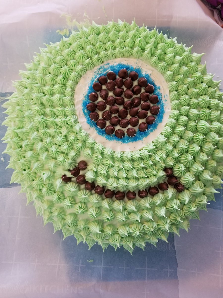 A Mike Wazowski cake I made for my brothers birthday In February. Had to get a little creative with the eye because I didn't think ahead