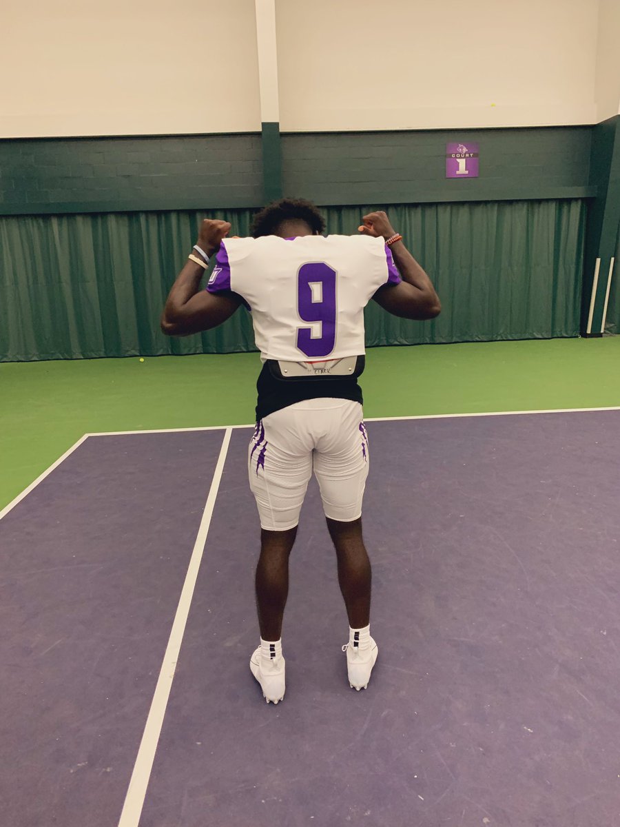 iamjavorian's tweet photo. Spoke it into existence, &amp; executed once i got there..🖤💜♾🏈 #TMC🏁 https://t.co/FKywoY360R