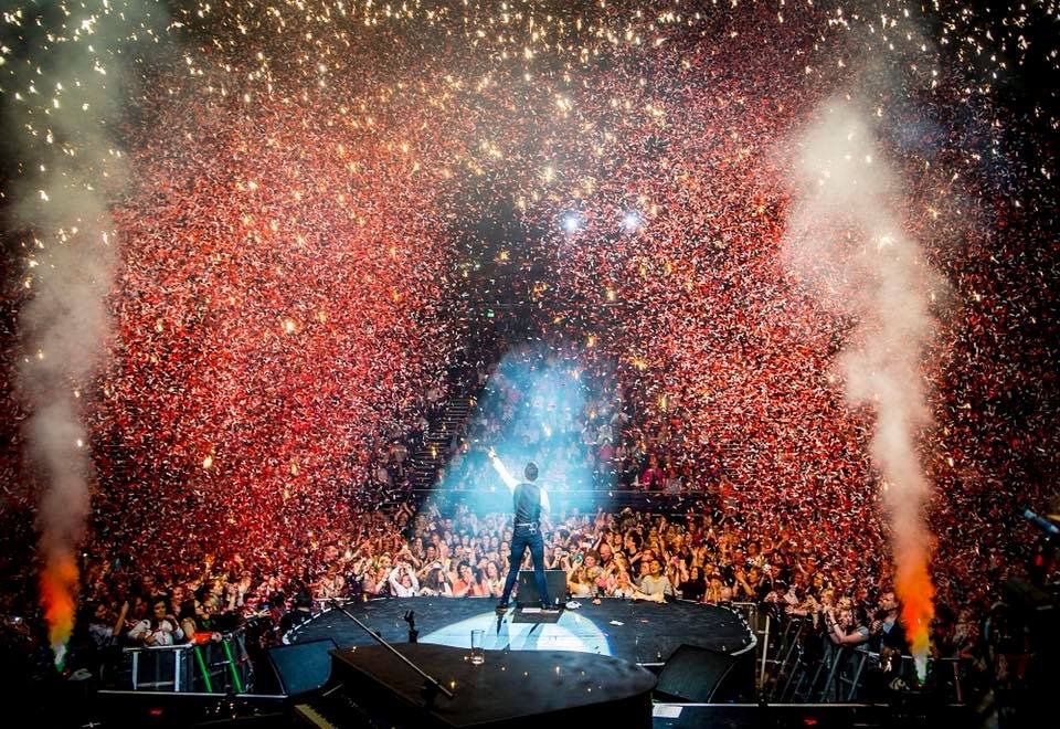 tyronetv_irl's tweet photo. Join us this Friday, July 26th on @RTEOne @ 21.35 to relive the amazing night that was "Nathan Carter live at 3Arena"
#NathanCarter #RTE #Craic #anighttoremember #singing #dancingintheisles #confetti #whatanight #fridaynightplans #nightinwithNathan https://t.co/B3QvkjMJtq