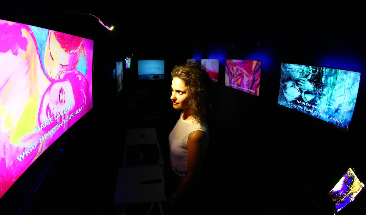 Leelooart_ML's tweet photo. 💓Merci beaucoup à @silvia95_art et à @MADSMilano1 pour leurs magnifiques photographies de l'oeuvre: ''Enveloppe-moi de ta chaleur''. L'exposition #Emerging a lieu jusqu'au 2 août 2019. #SilviaGrassi #MADSMilano #Leelooart #EnveloppeMoiDeTaChaleur https://t.co/fc6VYTzSO2