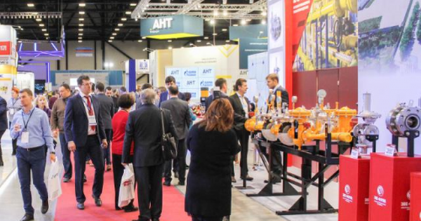 With consumer conversion consideration at 70% after an experiential marketing event; @Jessica Reznick, President of @WereMagnetic, points out the value of placing experience marketing at the front of brand marketing strategy driving ever important ROE
-
bit.ly/2YfwjgG