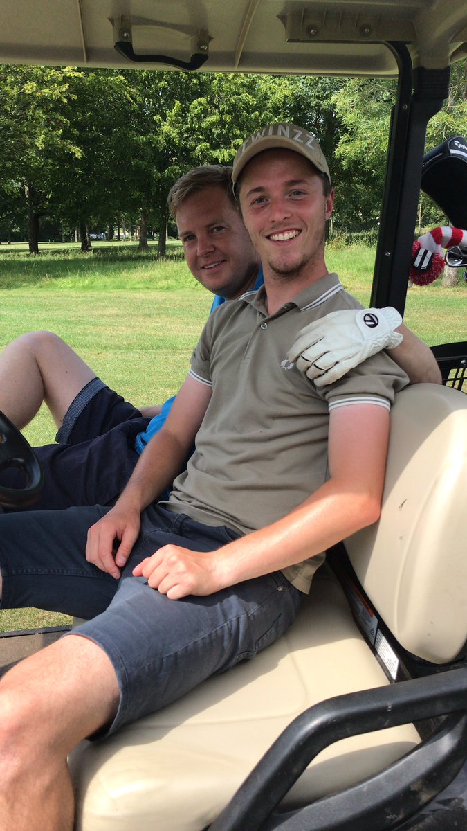 StuartMaginnis's tweet photo. A very hot day on the golf course but @oakparkgolf was in very nice condition. #SummerHolidays https://t.co/YN9F594G9x