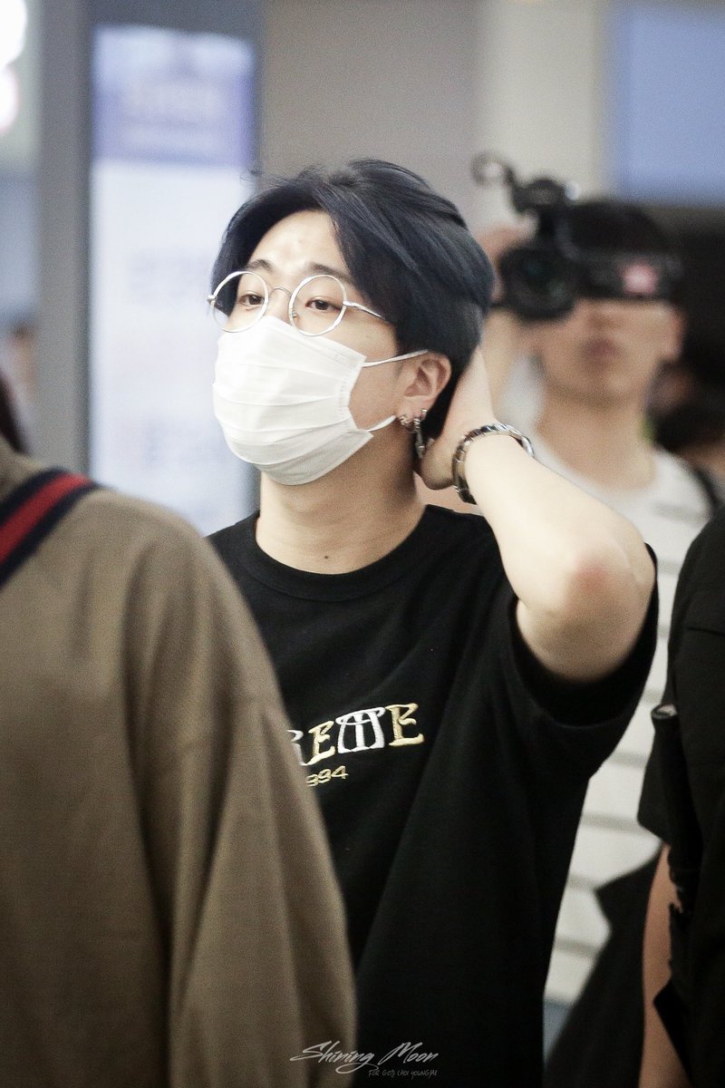 190725 ICN
영재오빠~
#영재 #YOUNGJAE #GOT7     
#갓세븐 <a href="/GOTYJ_Ars_Vita/">N</a> <a href="/GOT7Official/">GOT7</a>