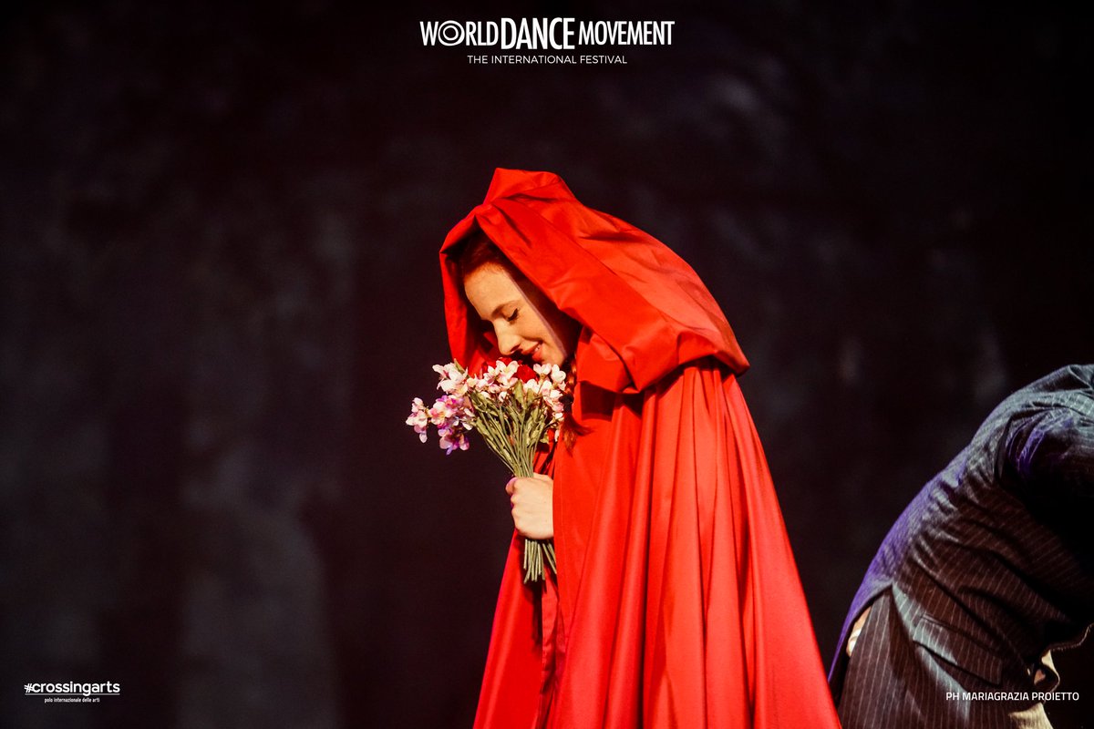 WDMdance's tweet photo. Alcune foto dallo spettacolo Cappuccetto Rosso - The Wolf della Compagnia La Luna nel Letto insieme alla Compagnia Eleina D all'interno del World Dance Movement - The International Festival. Per tutte le altre foto: https://t.co/6JIa1rvq1u
#danza #spettacolo #festival #WDMItaly https://t.co/fh3GixwvJZ