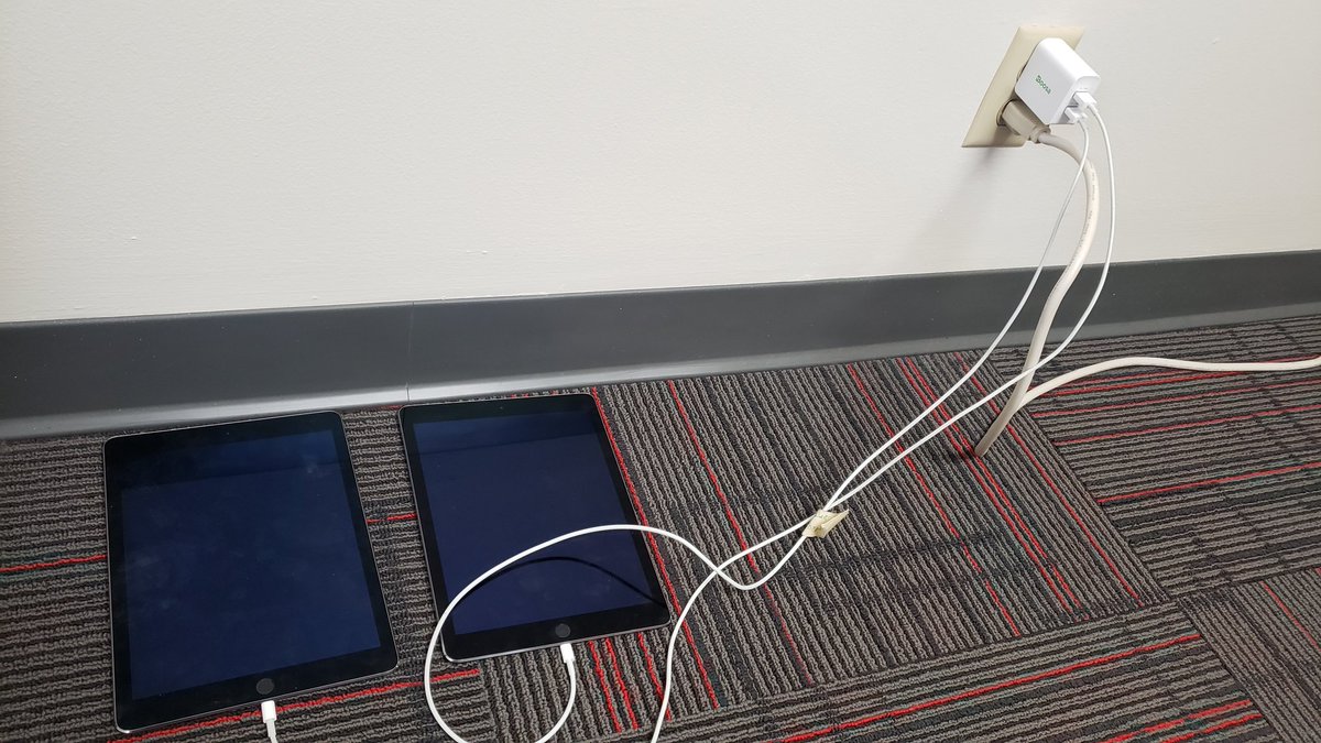 BoosaTech's tweet photo. Charging these two iPads with something very special #PinchToZoom #FutureProduct https://t.co/uqcoN3Ote3