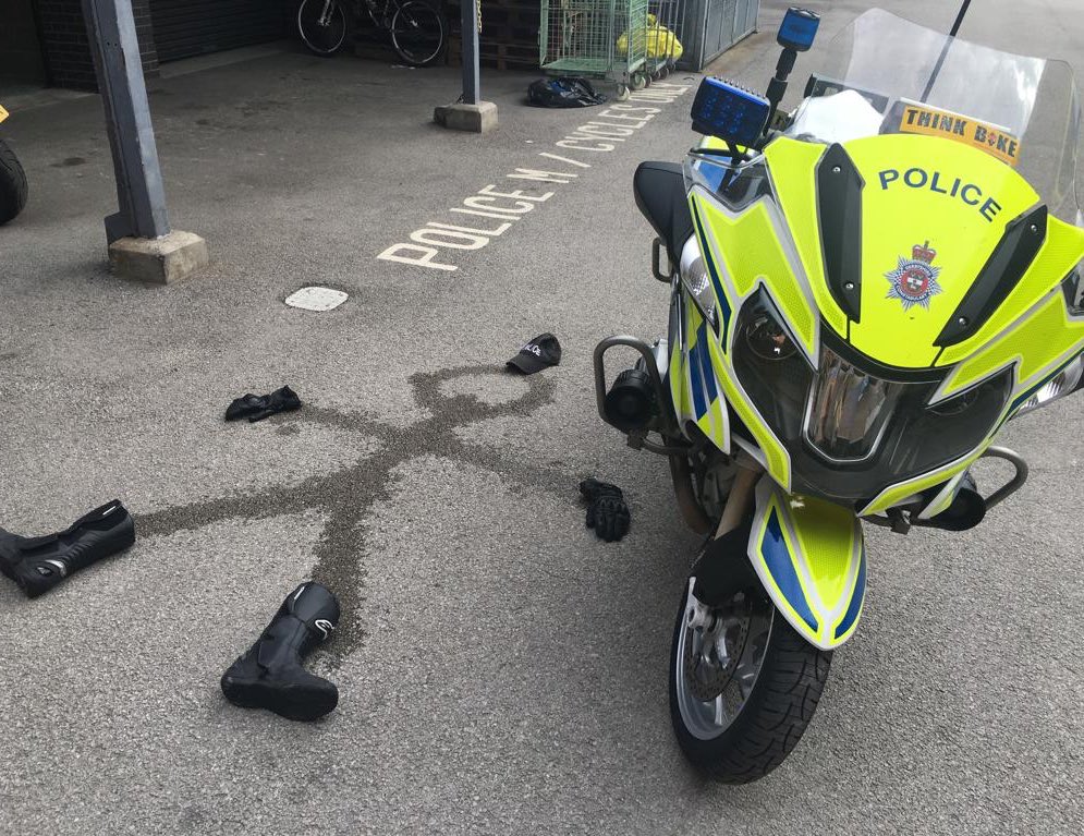 DerbyshireRPU's tweet photo. Barney is just coming in after being out on bike patrol since 8am. #RoadSafety https://t.co/2GPg1wTOiZ